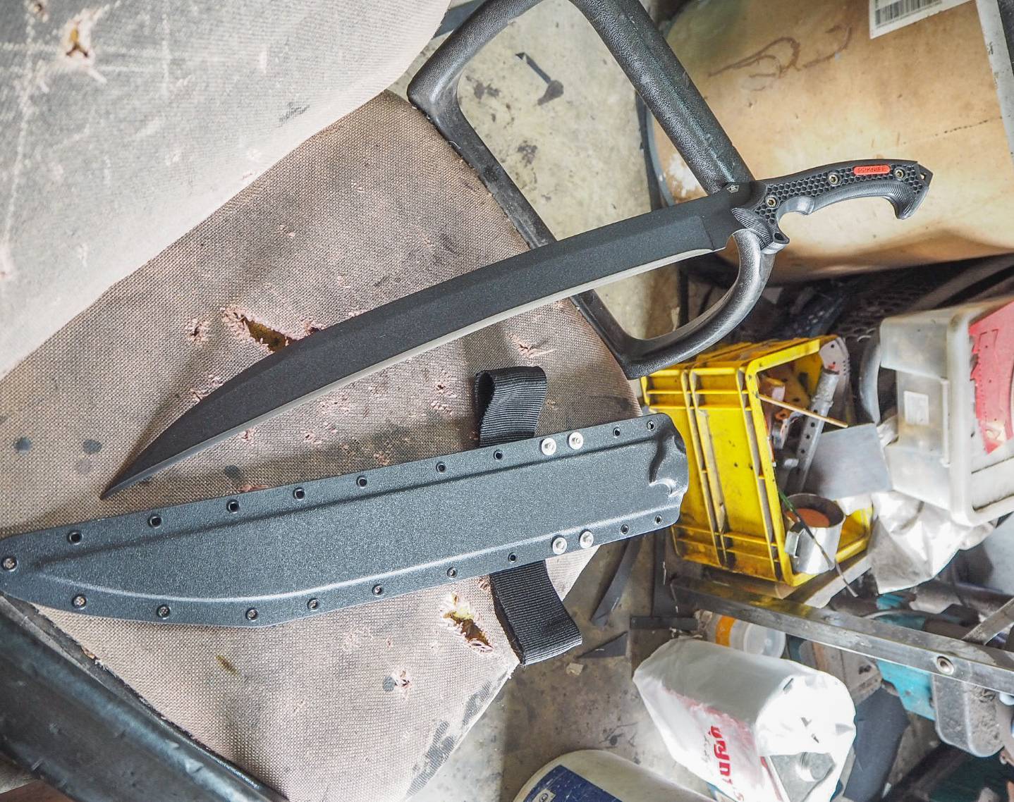 มีดคมกลับGinunting Swordการันตีความคม และพร้อมใช้งานครับ