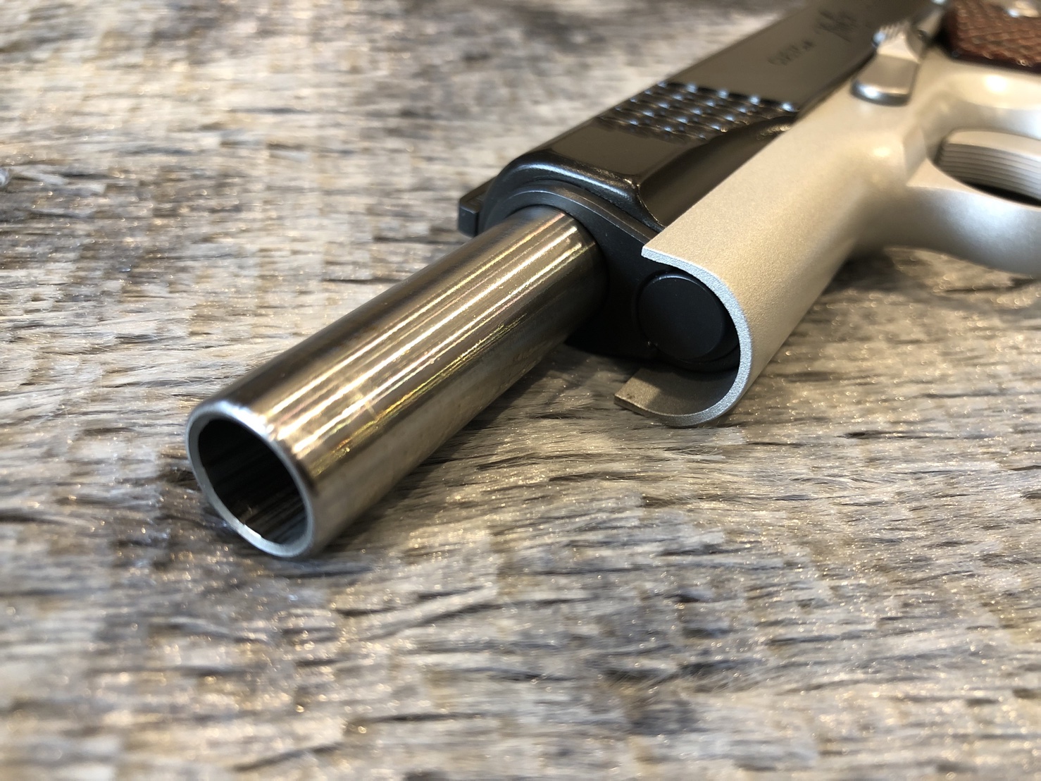 [ปืนฝากขายมือสอง] Kimber .45 1911 Super Carry Custom สภาพดีมาก ยิงน้อย เน้นนอนกล่อง ทูโทนสวยๆ งานคัดเกรด ตัวจริงสวยสุดๆ