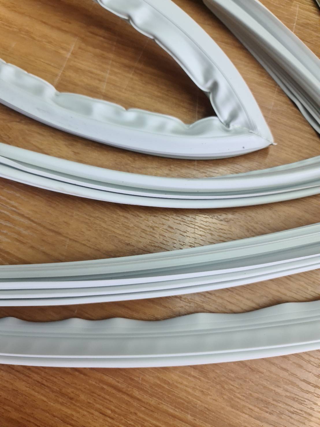 0000775 ขอบยาง ประตู ตู้เย็น แอลจี LG รุ่น GN-M602GPH (ขอบล่าง) ยางขอบประตูตู้เย็น ขอบยางประตู ตู้เย็น 2 ประตู