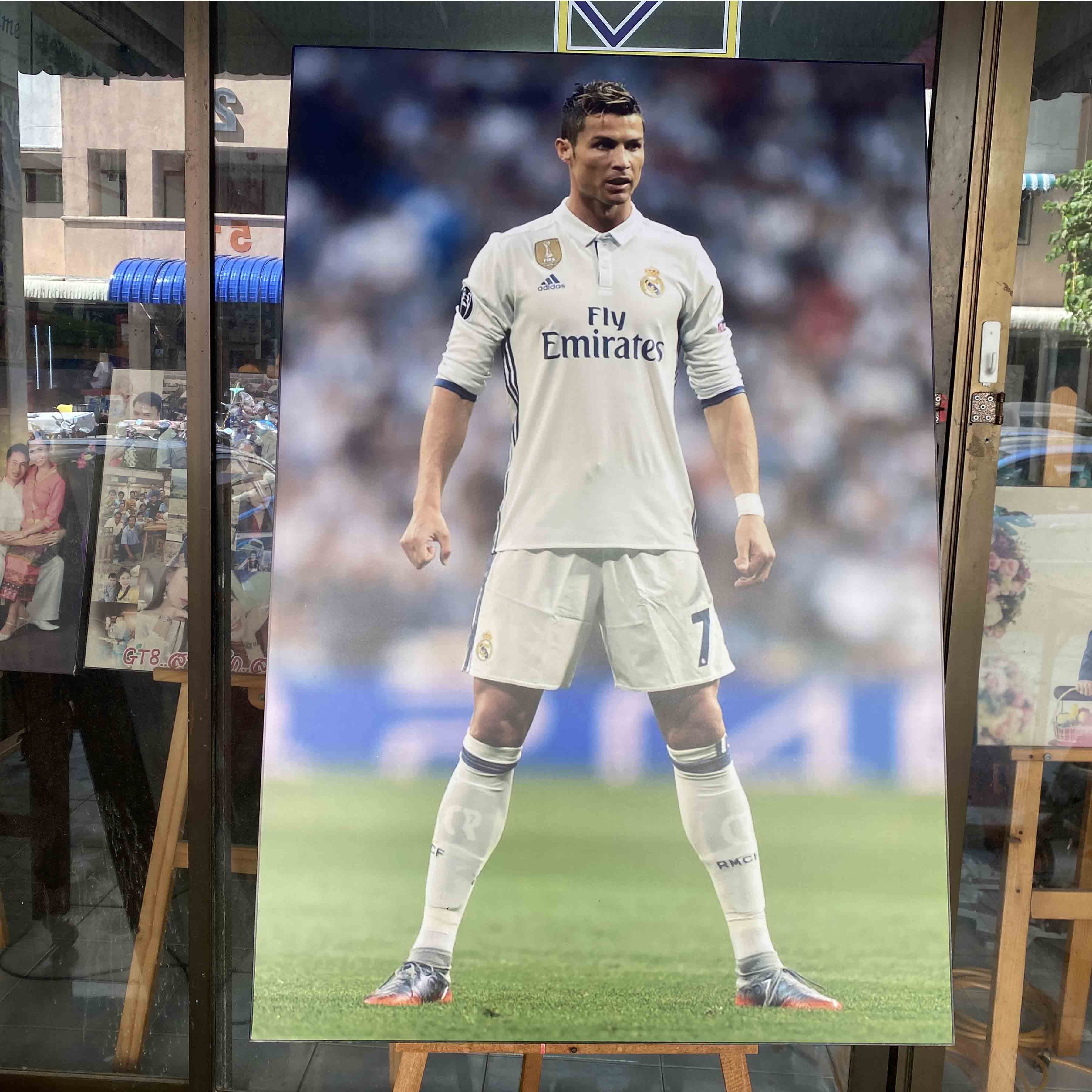 กรอบรูปลอยเคลือบฟิล์มลามิเนต ขนาด30x40นิ้ว