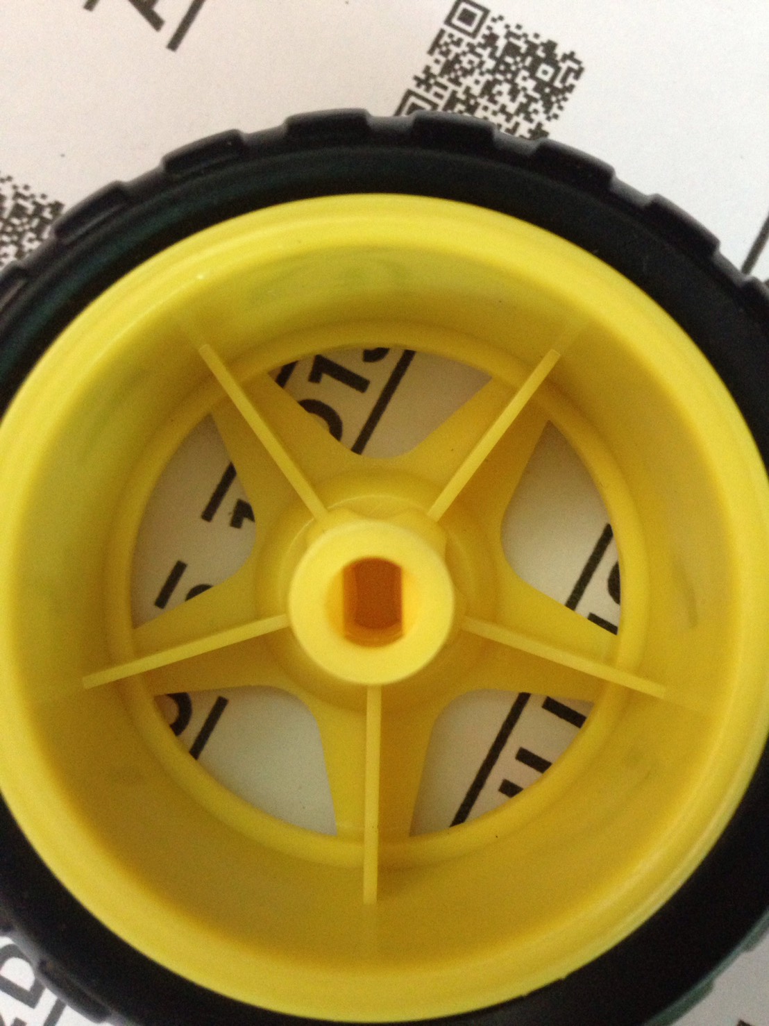 ล้อหุ่นยนต์ / Rubber wheel / robot / tracing line car line accessories