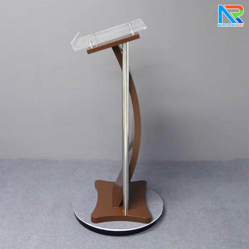 โพเดียมไม้ สีโอ๊ค ขนาด (W) 41 x (L) 50 x (H) 120 cm. พร้อมเสาสแตนเลสคู่ TOP เอียง อะคริลิคใส ติดหมุด