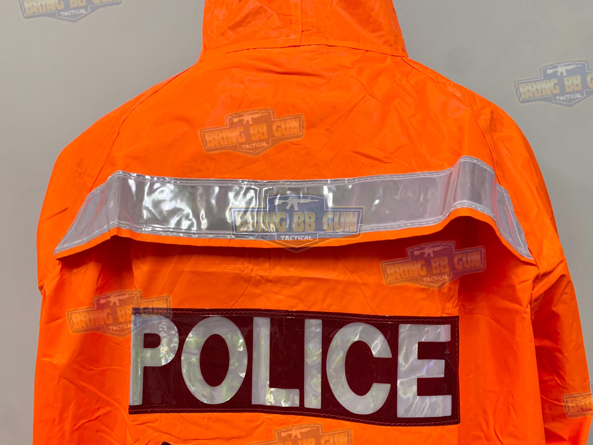 เสื้อโค้ดกันฝน Police (เสื้อโค้ดกันในตำรวจ) (Raincoat) (มีแถบสะท้อนแสงด้านหลัง) (ชุดกันฝน) (เสื้อคลุม) (เสื้อกันฝน) (เสื้อกันฝนรถจักรยานยนต์) (งานจราจร) (สายตรวจ) (กันฝน) (หน้าฝน) (เดินป่า) (ขี่มอเตอร์ไซค์)