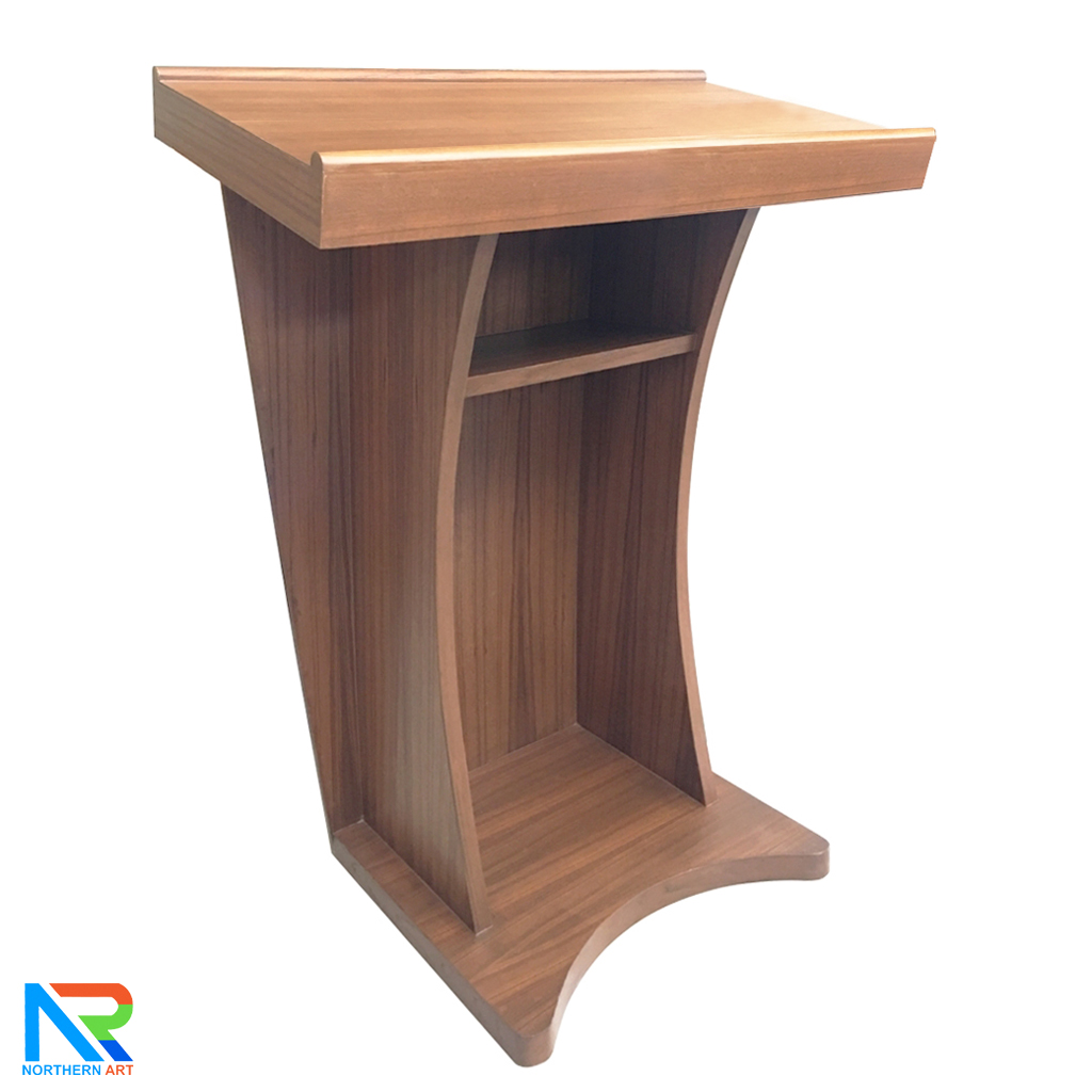 โพเดียมไม้ ยืนคู่ สีสัก พร้อมแถบสีบรอนซ์ด้านข้าง ขนาด(W)90 x (L)47 x (H)121 ซม.