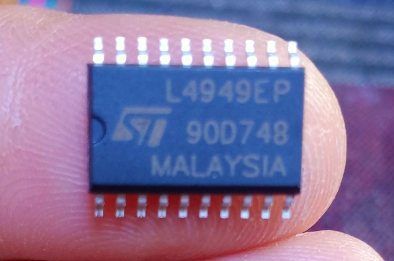 L4949EP