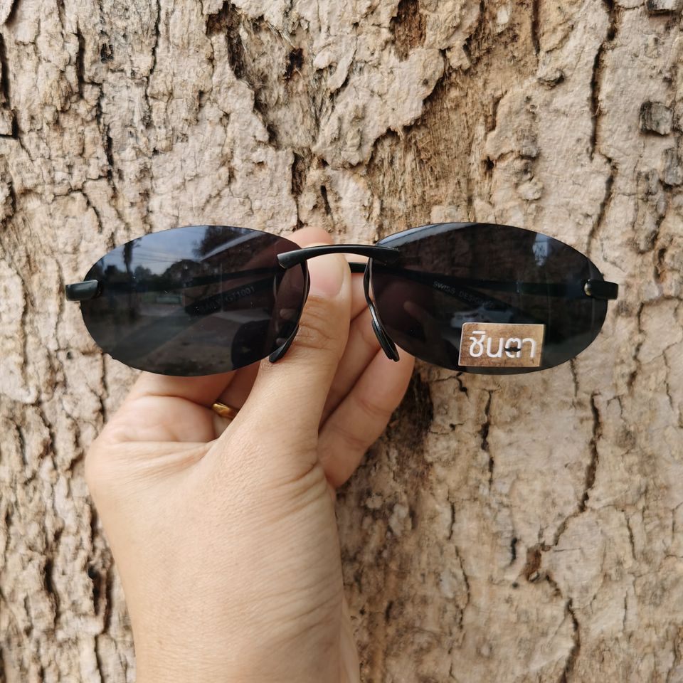 กรอบแว่นตา แว่นตาวินเทจ แว่นเก่าเก็บยุค 90 Black SP 90 ทรงรีมน กรอบสีดำ เลนส์ดำ วินเทจแท้ หายากและไม่มีผลิตอีกแล้ว นำเสนอโดย ร้านชินตา