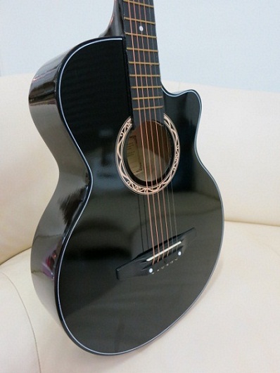 กีต้าร์โปร่งเว้า 38 นิ้ว Lanjian ของใหม่ สีดำ ขายถูก