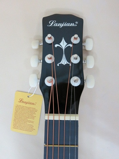 กีต้าร์โปร่งเว้า 38 นิ้ว Lanjian ของใหม่ สีดำ ขายถูก