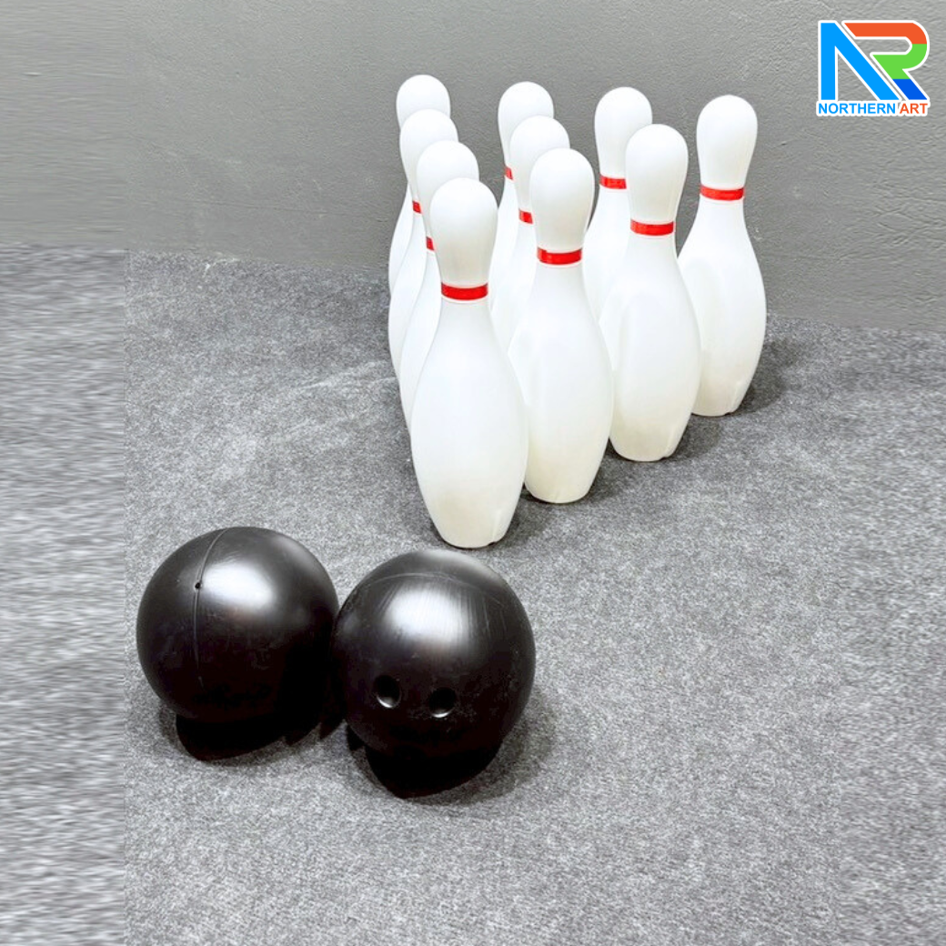 พินโบว์ลิ่ง สีขาว ขนาดพินสูง 38 ซม. 1 SET มี PIN 10 ชิ้น พร้อมลูกบอลสีดำ 2 ลูก
