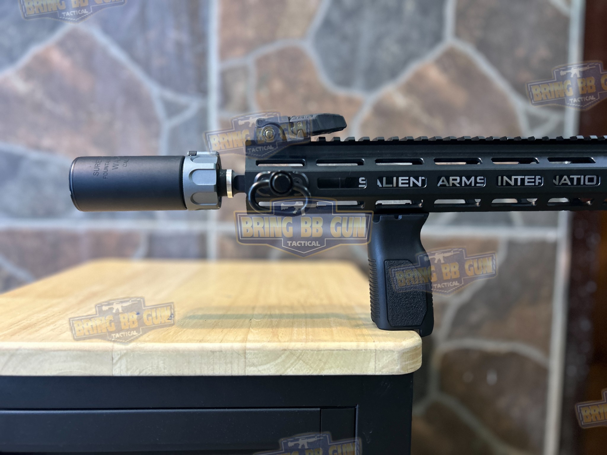 กริ๊ปมือหน้า STRIKE AVG (รุ่นยาว) (ใช้ได้กับชุดหน้าระบบราง M-Lok และ ระบบราง Keymod เท่านั้น)