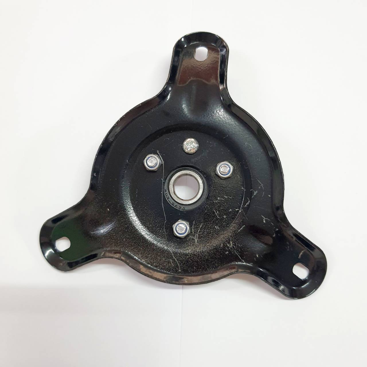 ฐานยึดแท่นเครื่องตัดหญ้า ข้ออ่อน ทรงสามเหลี่ยม