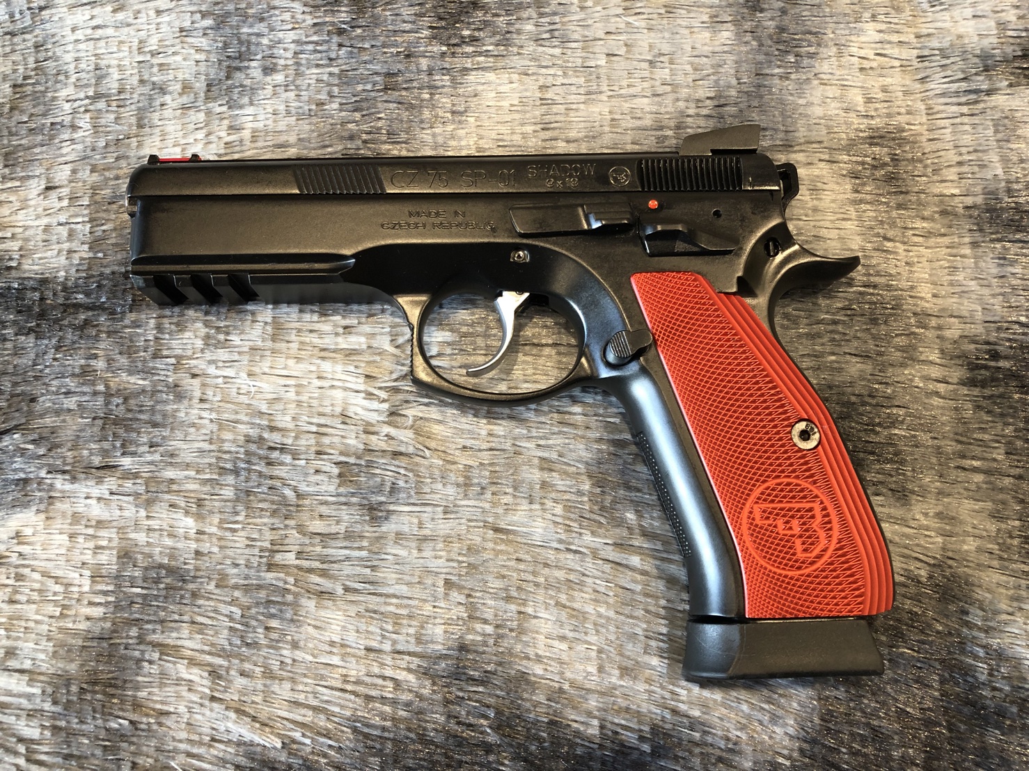 [ปืนฝากขายมือสอง] CZ Shadow 1 SP01 ขนาด9มม ประกับแดงแรงบรรเทิงแน่นอน ไกดี ระบบดี เกลียวคมกริ่ป สภาพดี น้ำมันถึง ดูแลถึง จบ!!