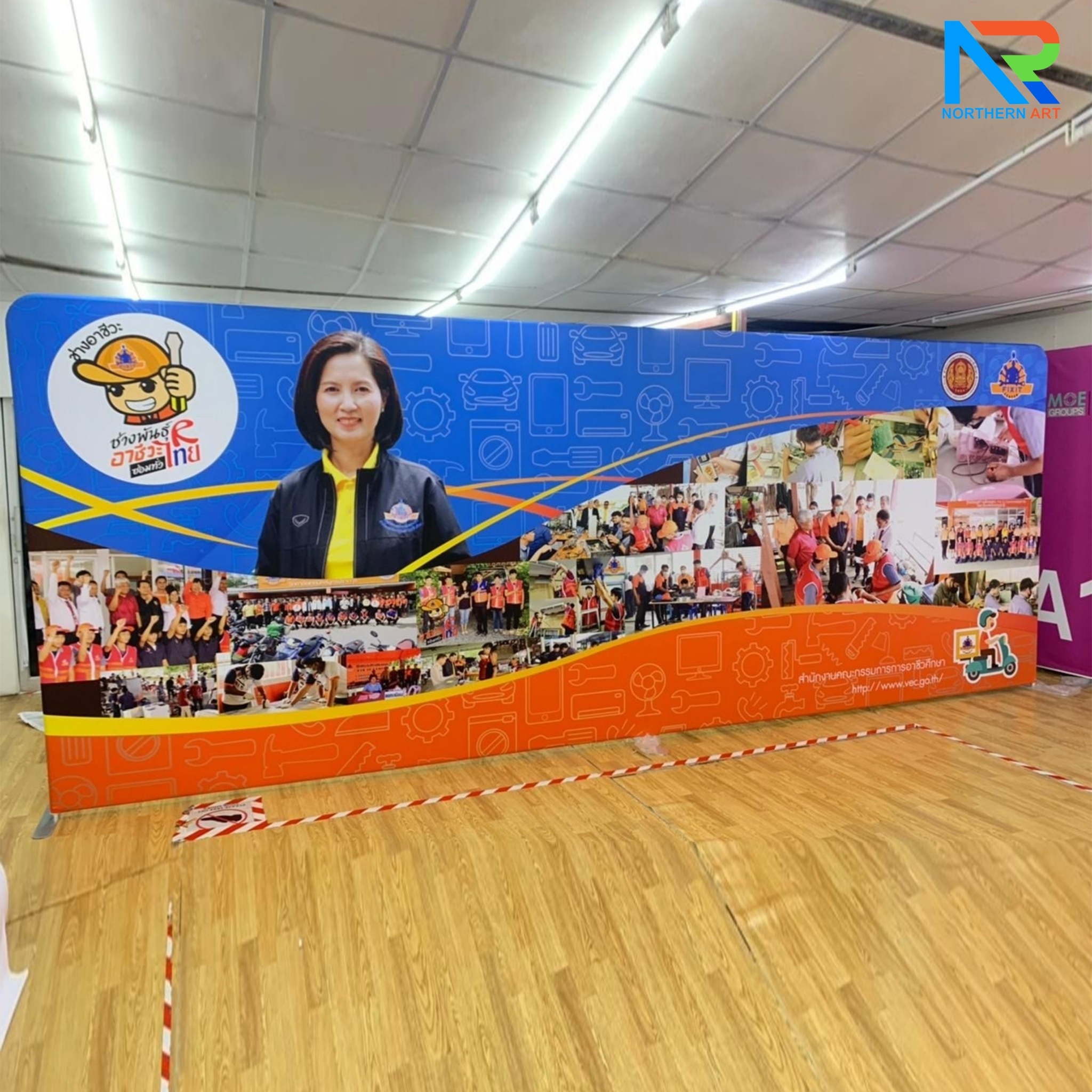 แบคดรอบผ้า Fabric Backdrop รุ่นตรง ขนาด (H)200 x (W)120-1000 cm. โครงอะลูมิเนียม ถอดประกอบได้ แถมฟรี! กระเป๋าใส่อุปกรณ์ 1 ใบ