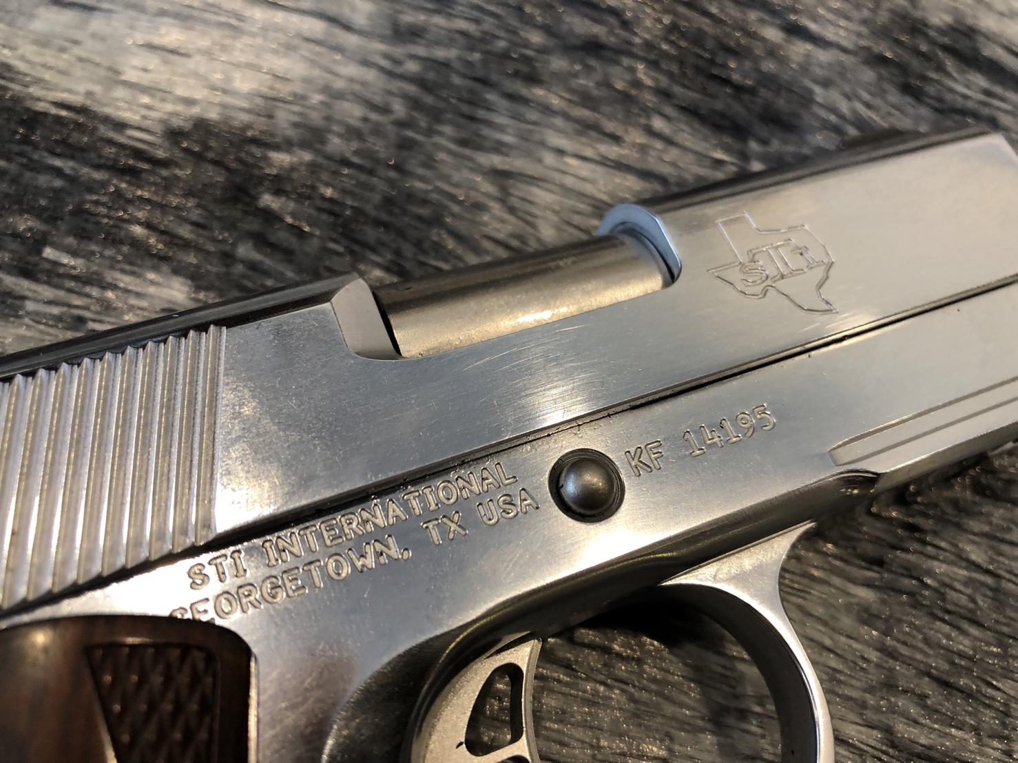 [ปืนฝากขายมือสอง] STI .45 1911 3นิ้ว Off duty สภาพดีแน่น ไกดี แม่นยำสูง เหมาะมือ พกซ่อน พกพาได้สบาย .45 ใหญ่สะใจ