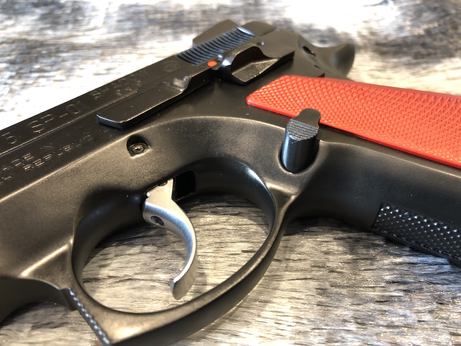 [ปืนฝากขายมือสอง] CZ Shadow 1 SP01 ขนาด9มม ประกับแดงแรงบรรเทิงแน่นอน ไกดี ระบบดี เกลียวคมกริ่ป สภาพดี น้ำมันถึง ดูแลถึง จบ!!