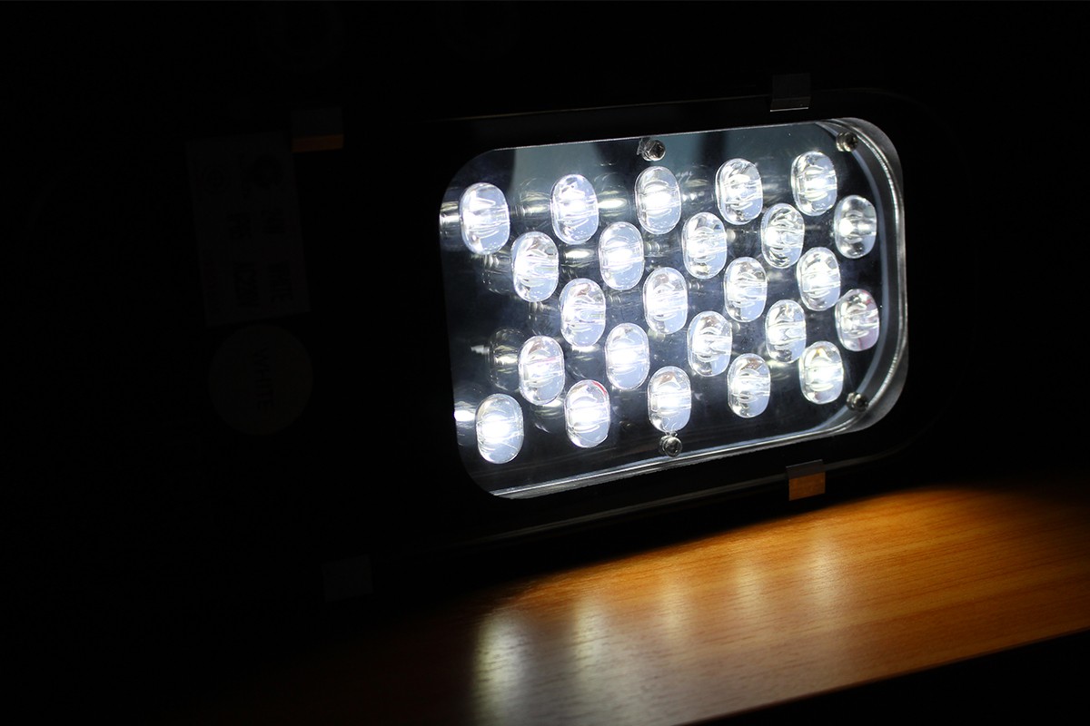 IWC-STR-24W ไฟถนน(ไม่มีอุปกรณ์) แสงขาวและแสงวอร์มไวท์