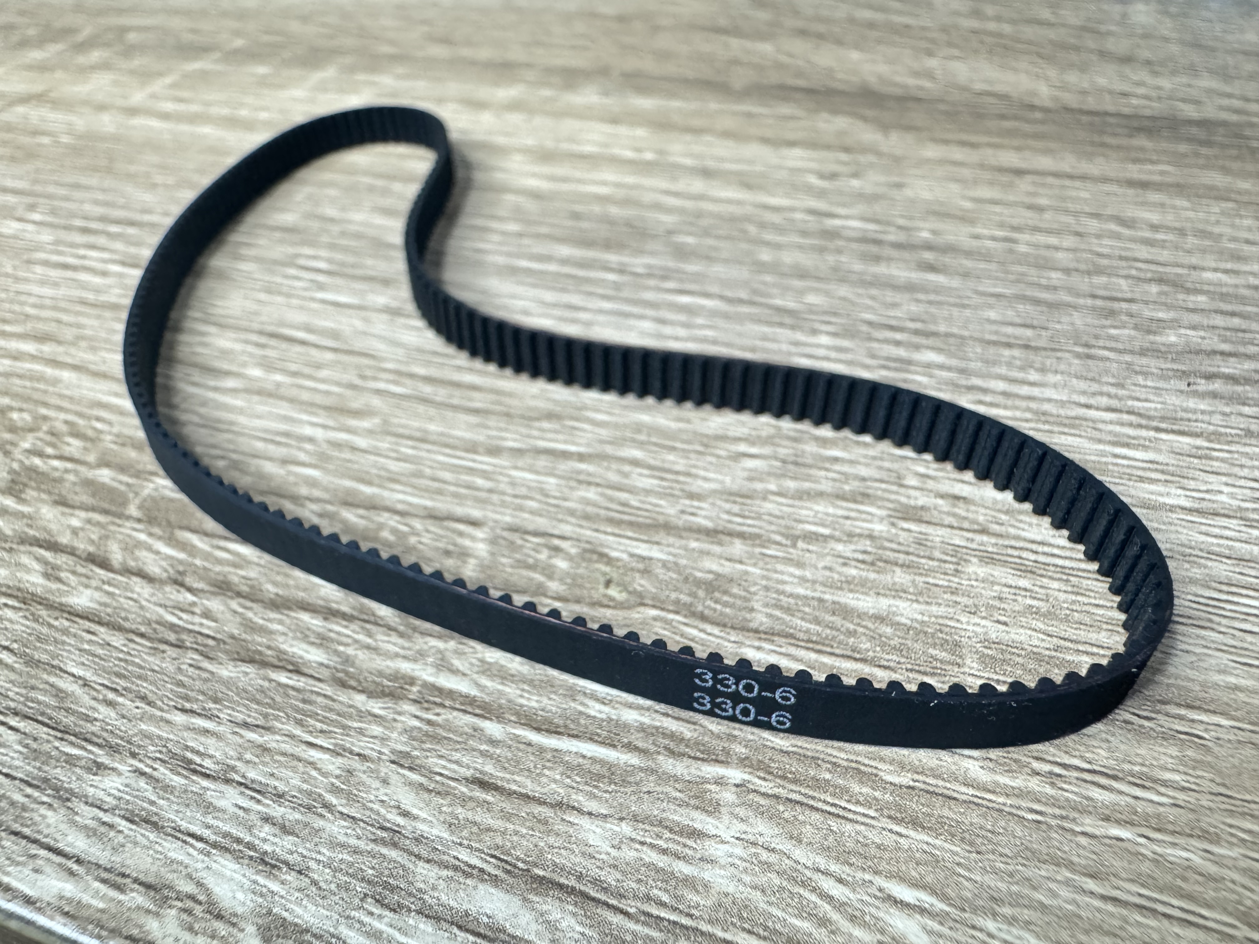 2GT Timing belt วงปิด ความยาวเส้นรอบวง 330 mm (330-2GT-6) สำหรับสายพานกว้าง 6 mm