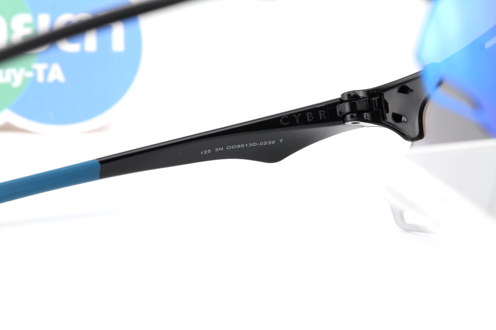 Oakley CYBR DYNO Polished Black / Prizm Sapphire OO9513D-02