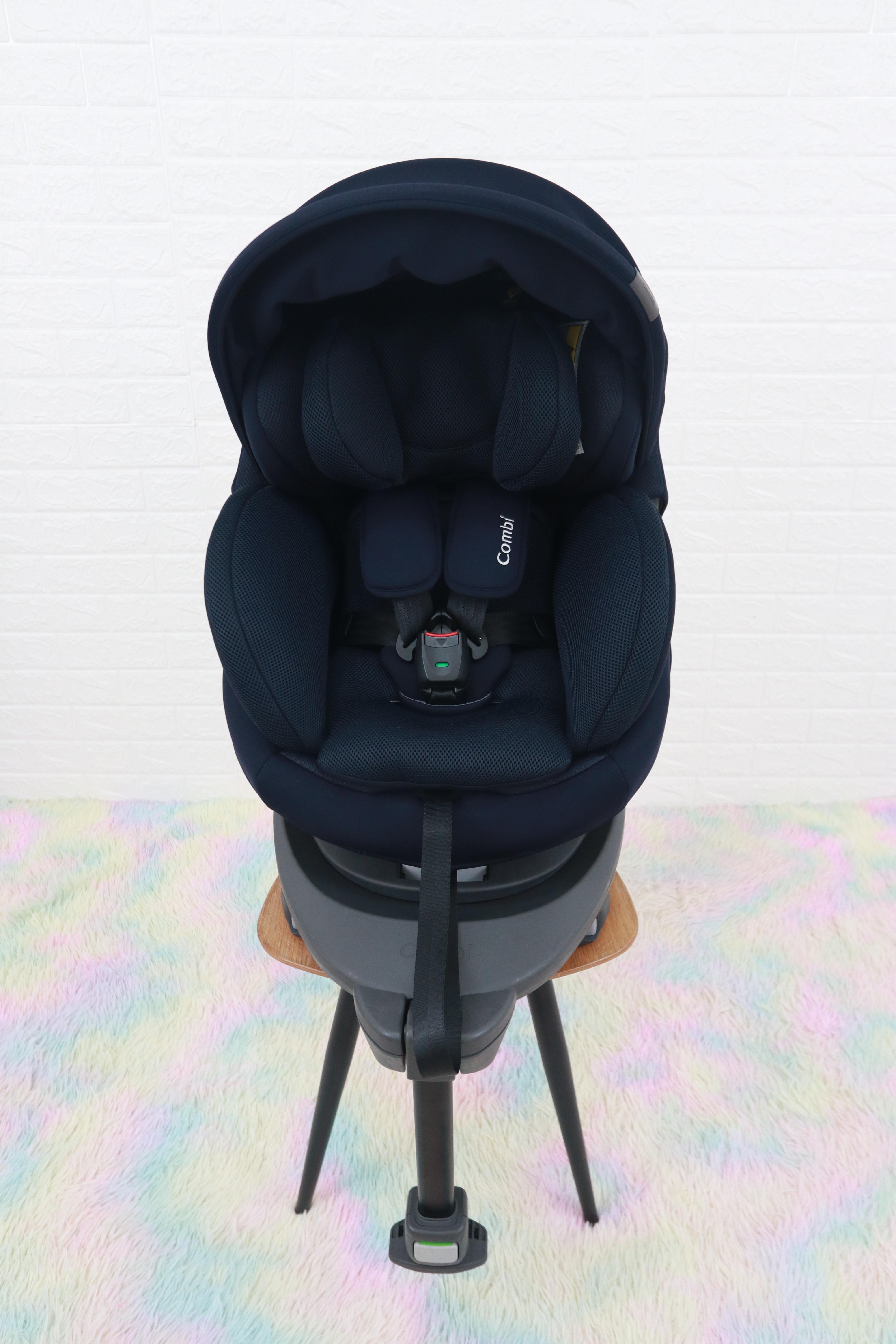 คาร์ซีทมือสอง Combi White Label THE S ISOFIX Egg Shock ZD Navy (NB)