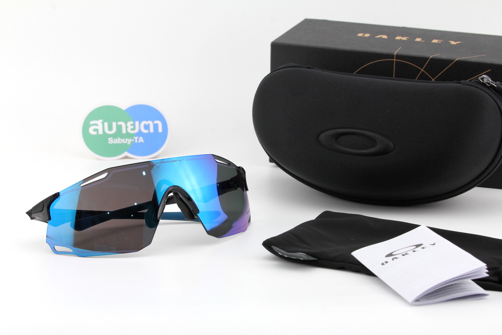 Oakley CYBR DYNO Polished Black / Prizm Sapphire OO9513D-02