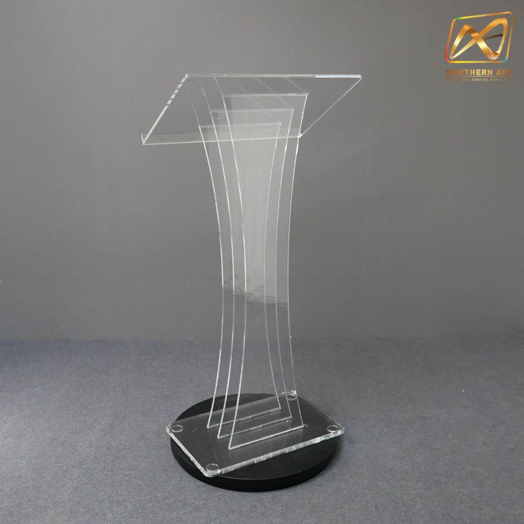 โพเดียม อะคริลิคใส AC-02 ขนาด(W)60 x (L)40 x (H)123 cm. TOP เอียงพร้อมกันตก วัสดุอะคริลิคใส หนา 10-20 มม.