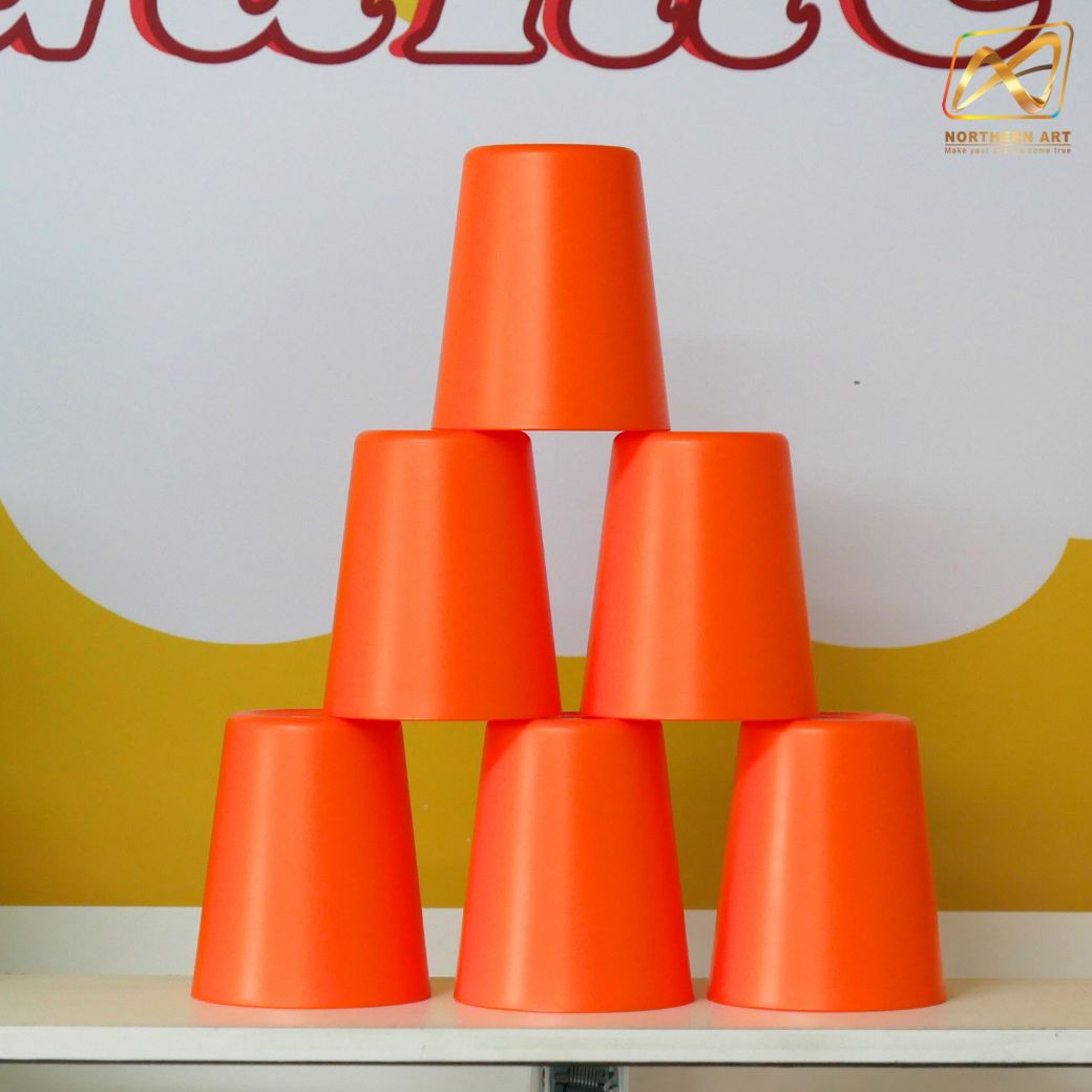 CARNIVAL GAME เกมส์ปาแก้ว ขนาดโครง (W) 90 x (L)50 x (H)176 cm. พร้อมแก้ว 36 ใบ และบอลโฟม 12 ลูก