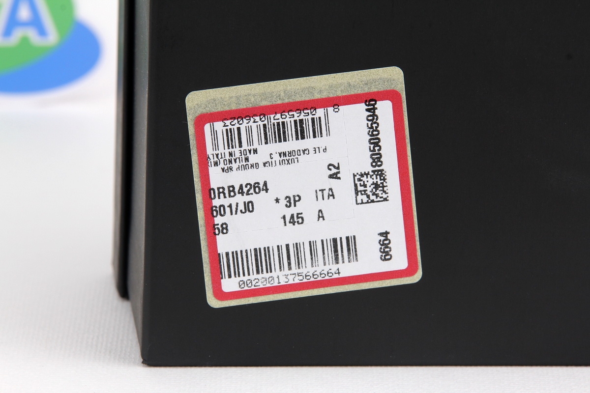 RayBan RB4264 601/J0 Chromance Polarized Lens