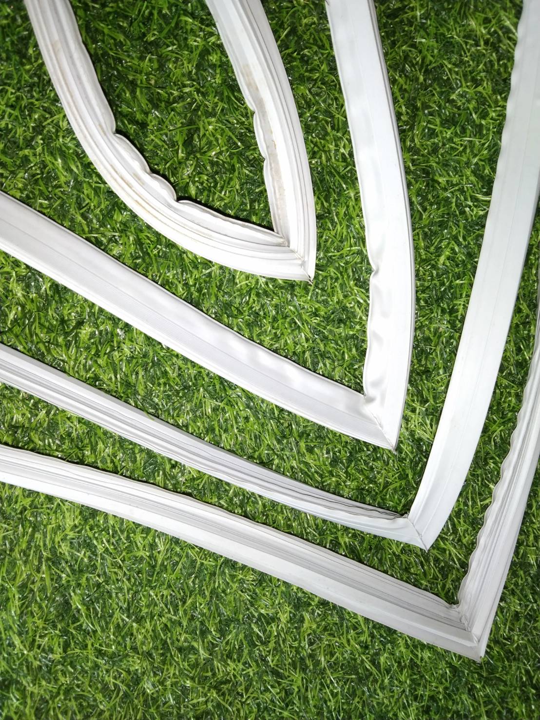 0000888 ขอบยาง ตู้เย็น ฮิตาชิ HITACHI รุ่น R-T170W ขอบยางตู้เย็น (ขอบล่าง) 2 ประตู