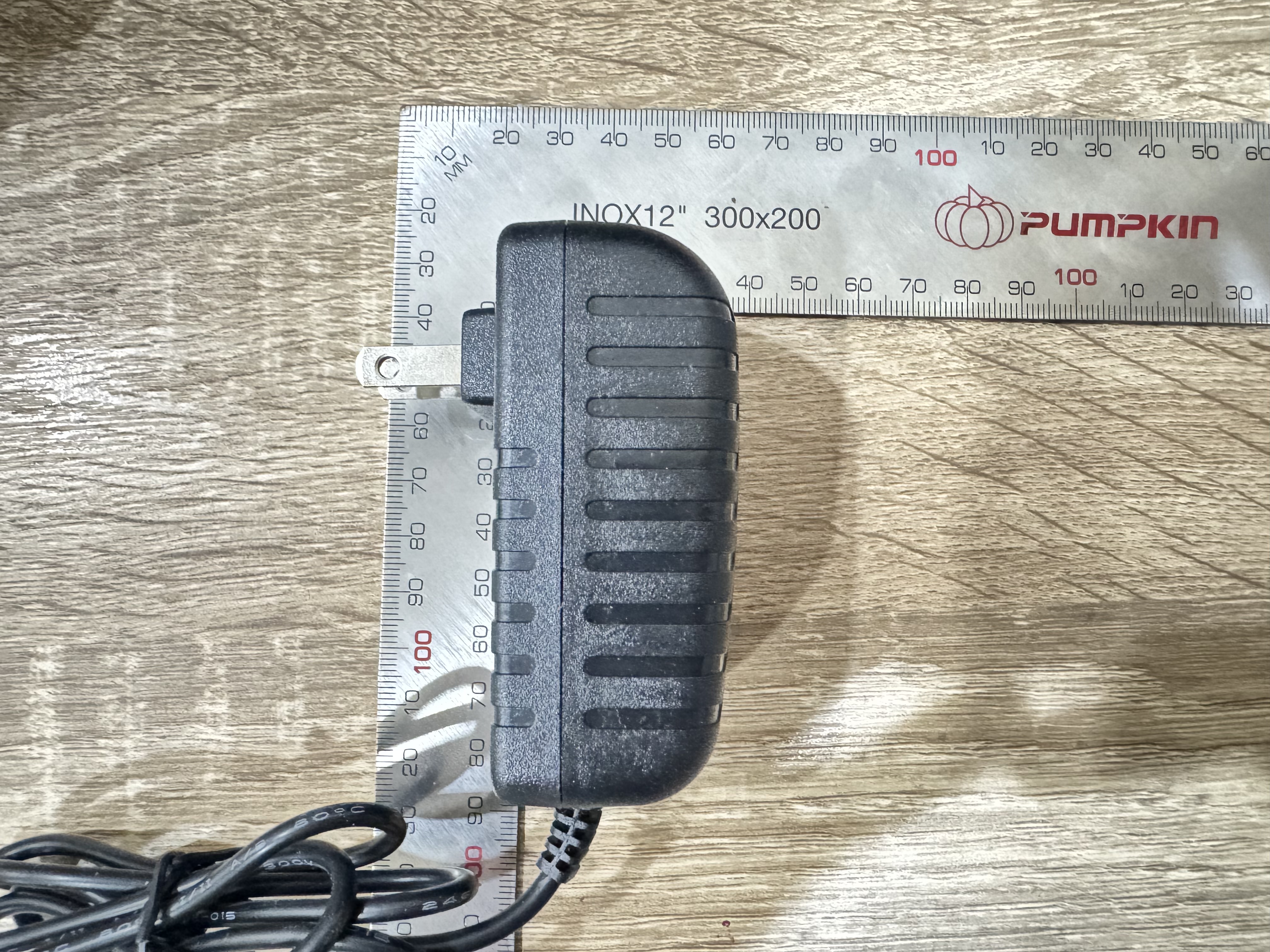 AC 110-240V to DC 12V 2A Universal Power Adapter Supply