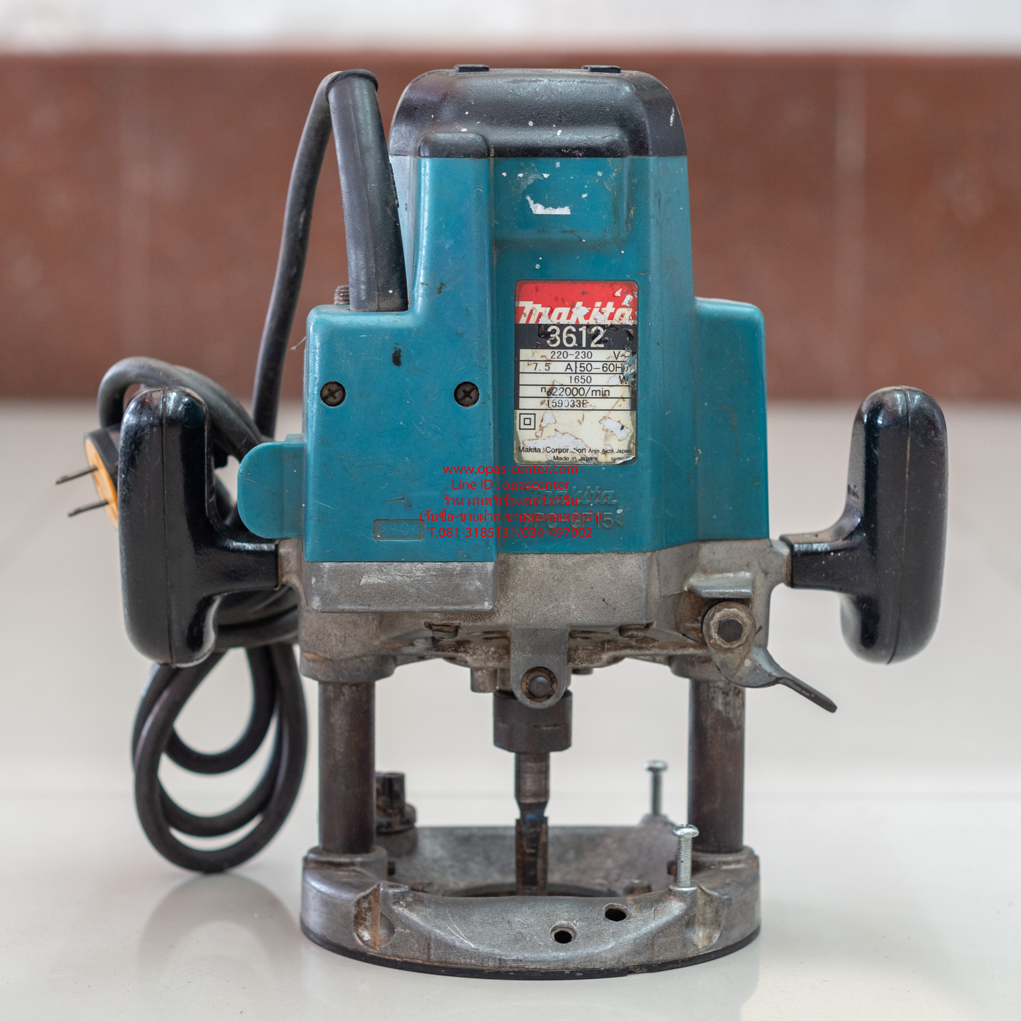 ราวเตอร์ เครื่องฉลุลายไม้ Makita รุ่น 3612 ญี่ปุ่นแท้ สภาพดี พร้อมใช้งาน