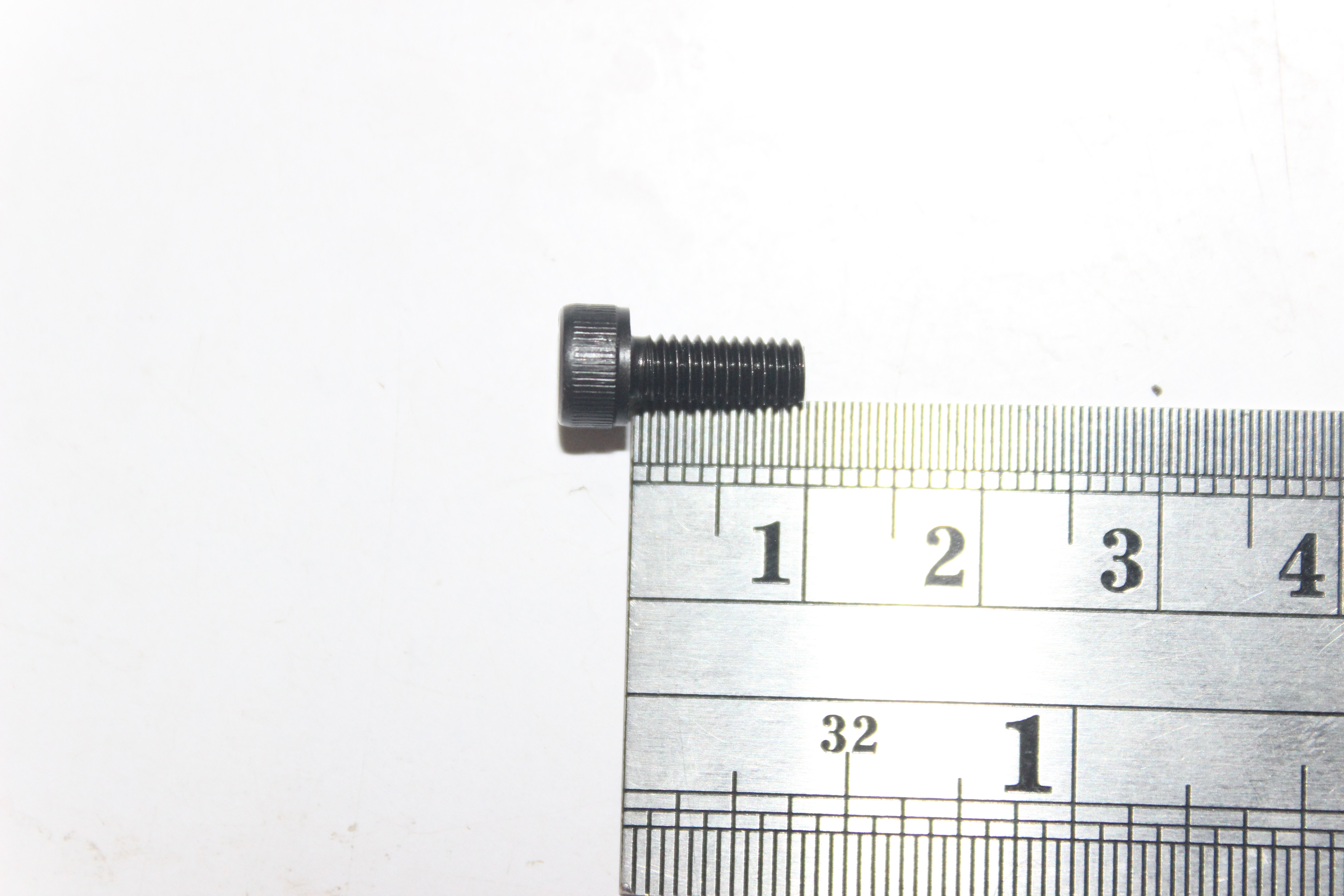 น็อต หัวหกเหลี่ยม M4*10 mm