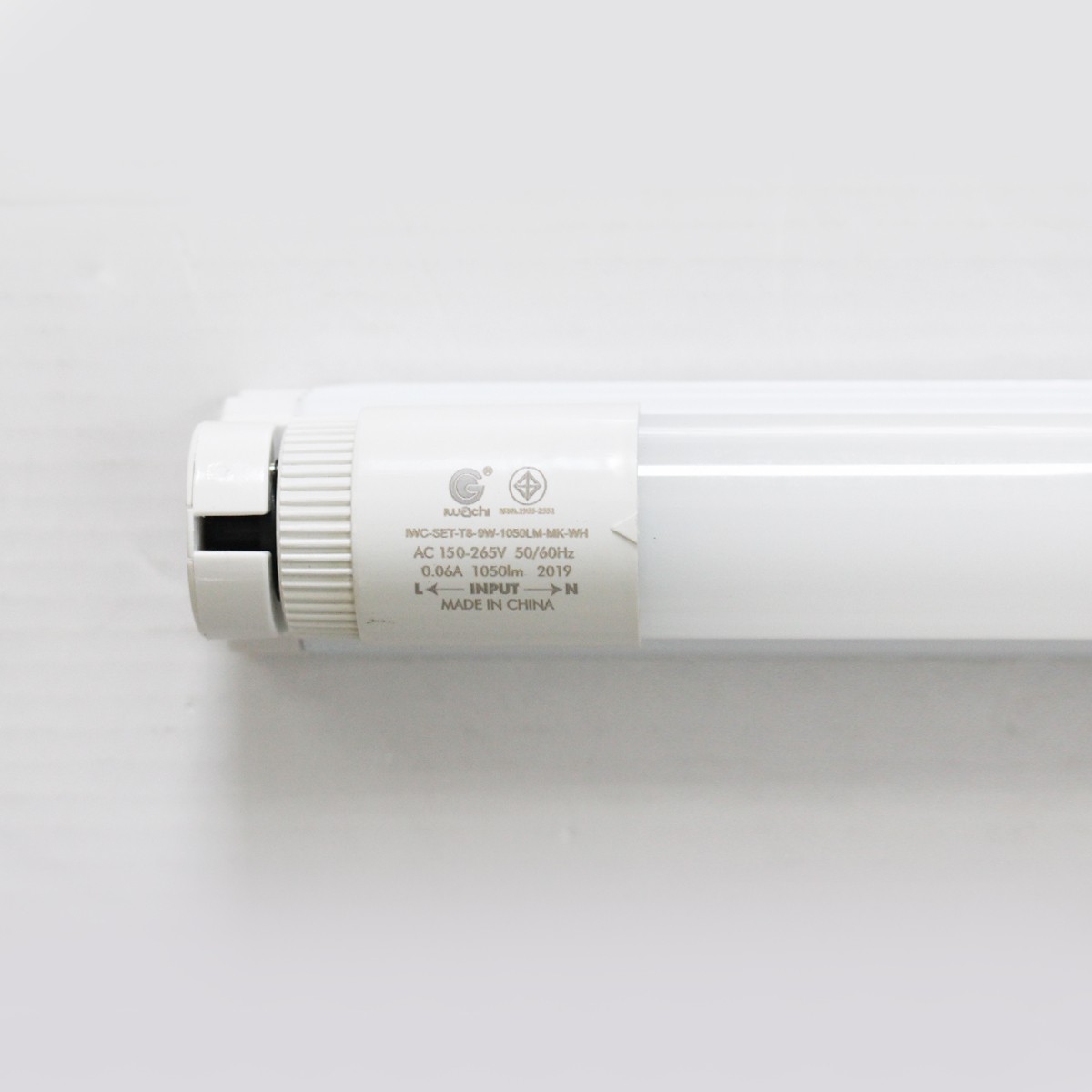 ชุดเซ็ทหลอดนีออน (ขาบิดล็อค) IWC-SET-T8-9W-1050LM-MK-WH แสงขาว