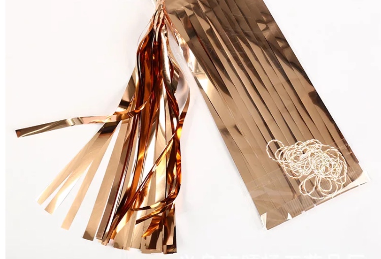 พู่ลูกโป่งเมทัลลิก : 5 ชิ้นต่อแพ็ค