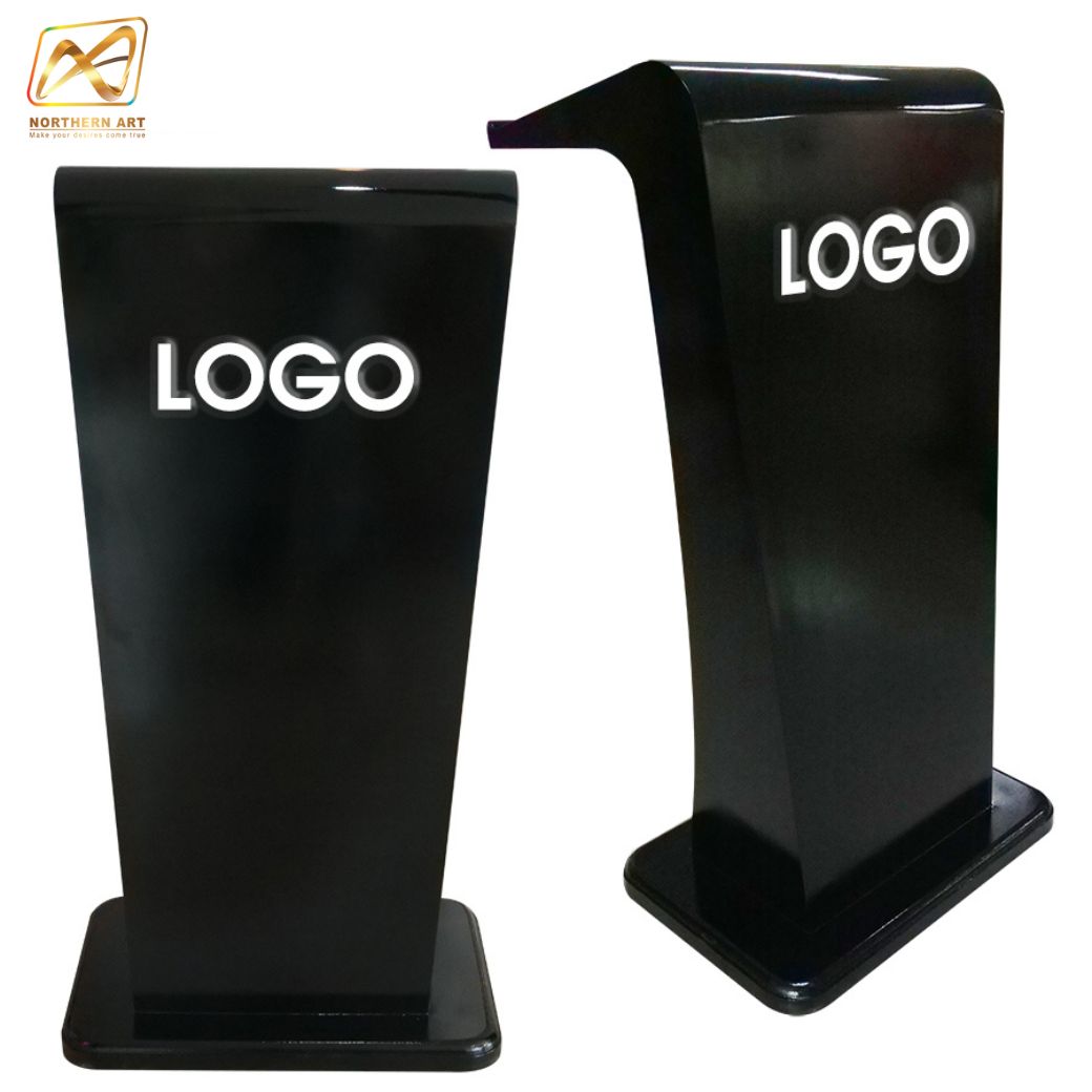 โพเดียมไม้ สีดำ รุ่น PD-11 ทรงโมเดิร์น ขนาด (W)55 x (L)40 x (H)115 cm. TOP เอียง พร้อมชั้นวางของ