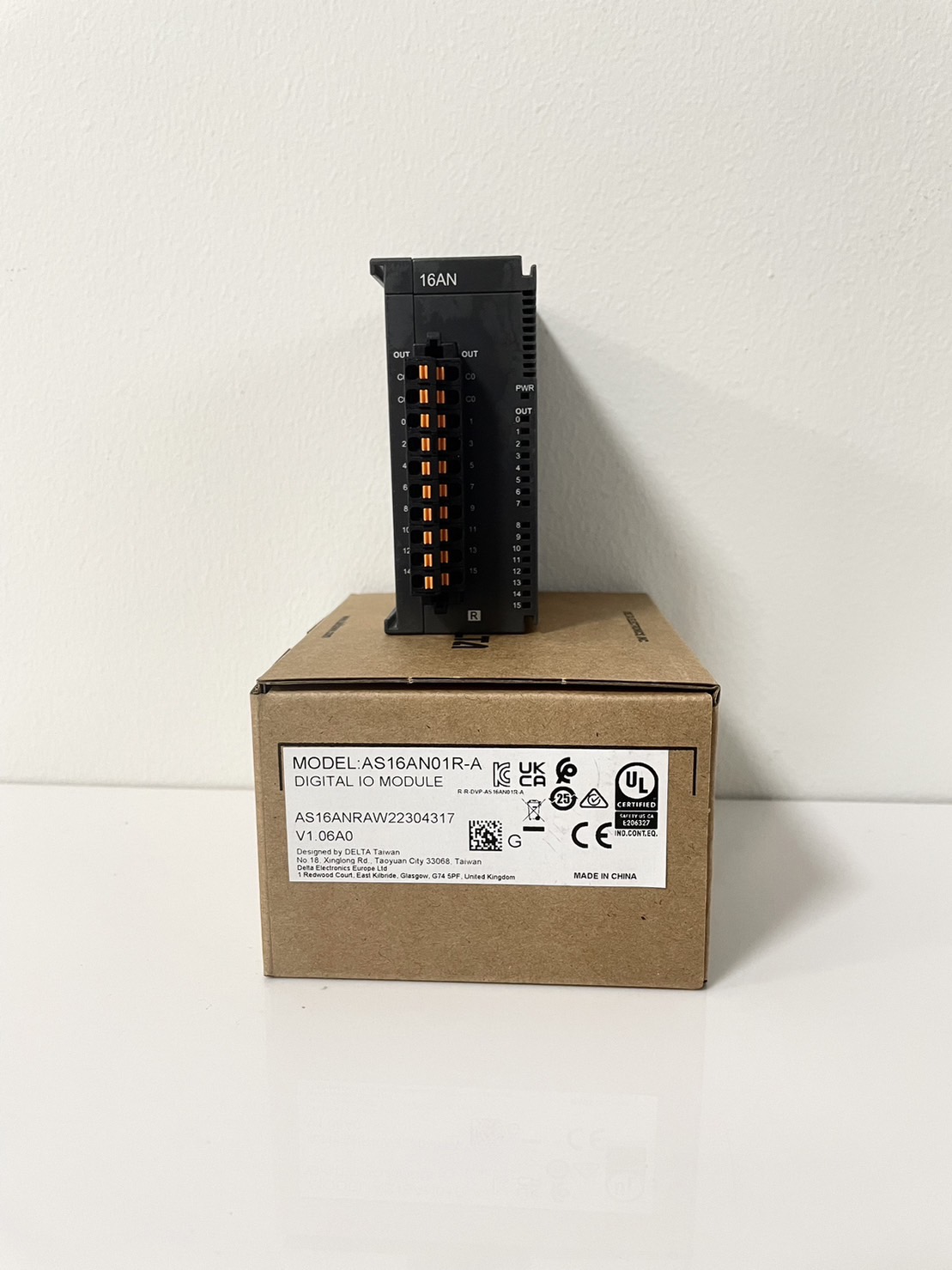 Delta PLC Module Model:AS16AN01R-A Digital 16 Output