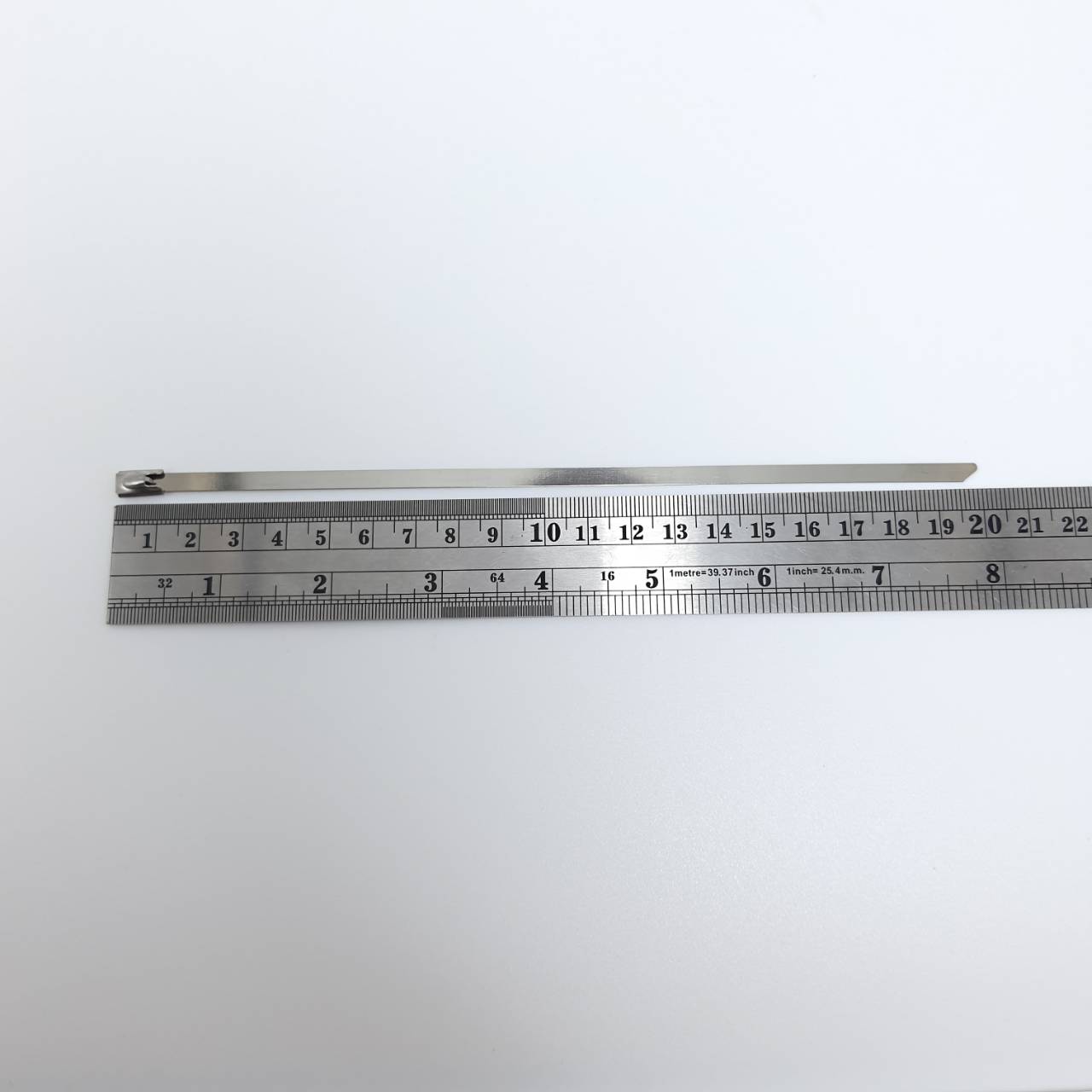 เคเบิ้ลไทร์สแตนเลส 8 นิ้ว (4.6 mm *200 mm ) (แพ็คถุง 10 เส้น)