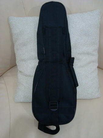 กระเป๋า อคูเลเล่ UKULELE ของใหม่ สีดำ ใส่ขนาด Suprano มีซิบหน้า และ สายสะพายหลัง