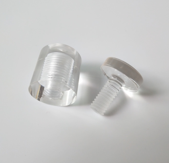 หมุดลอยอะคริลิคใส ยึดกรอบภาพ หมุดยึดกระจก ขนาด 19*25 mm. (สั่งขั้นต่ำ 12 อัน)