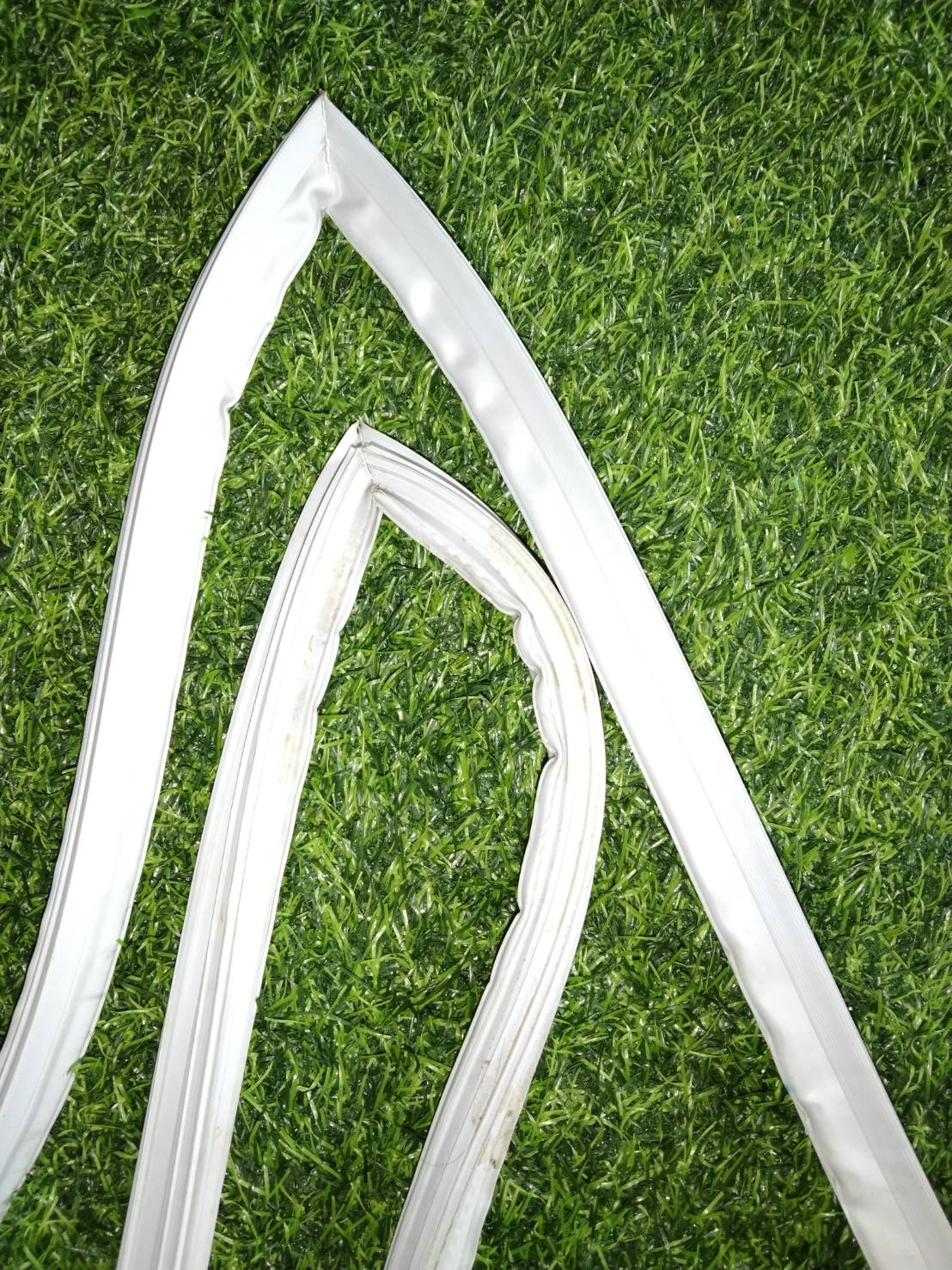 0000888 ขอบยาง ตู้เย็น ฮิตาชิ HITACHI รุ่น R-T170W ขอบยางตู้เย็น (ขอบล่าง) 2 ประตู