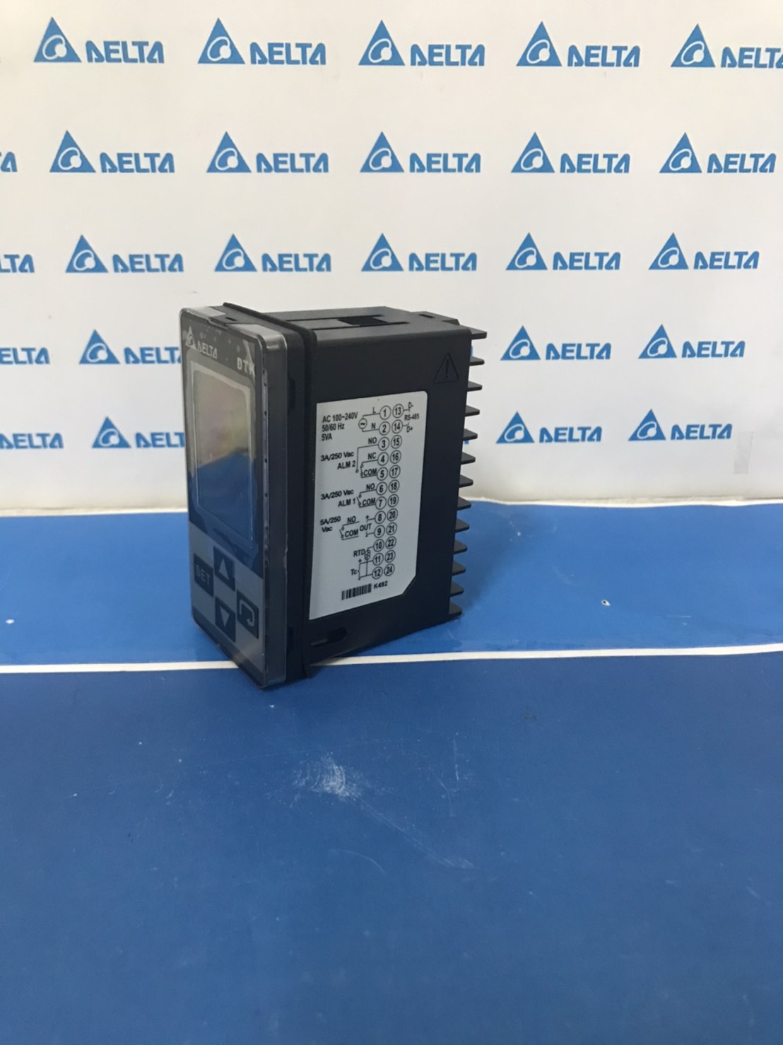 Delta Temperature Controller DTK4896C12 (DC current 4 ~ 20 mA)