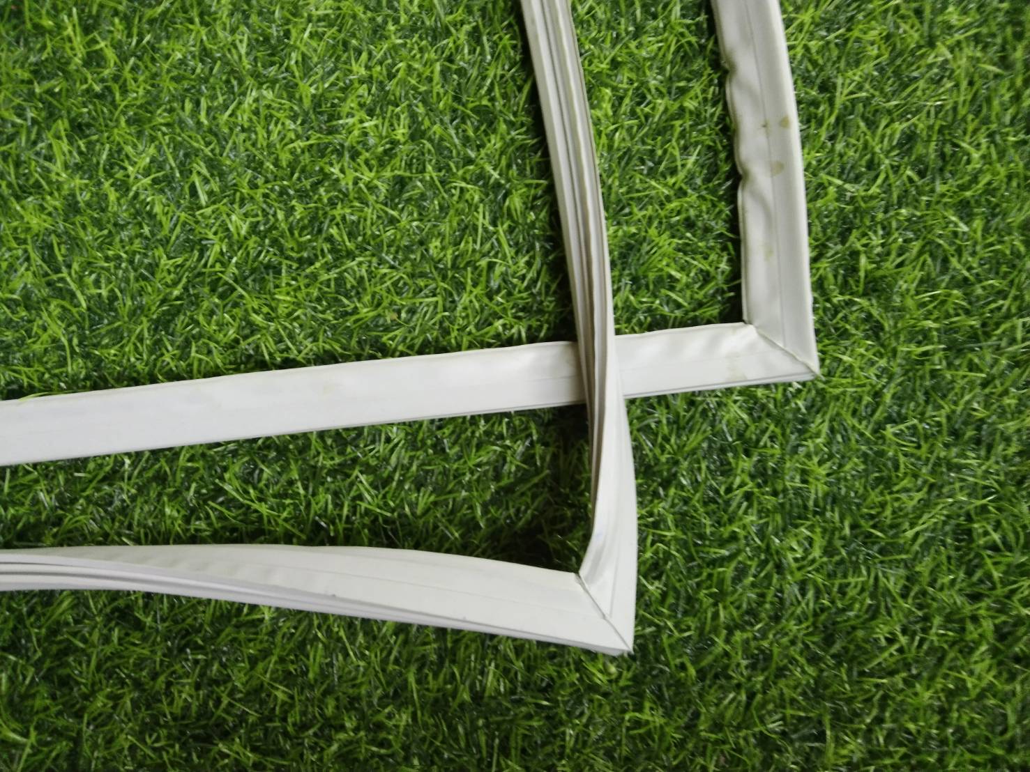 0000892 ขอบยาง ประตู ตู้เย็น มิตชูบิชิ (ของแท้) ขอบยางตู้เย็น รุ่น MR-495 FR ยางขอบประตูตู้เย็น