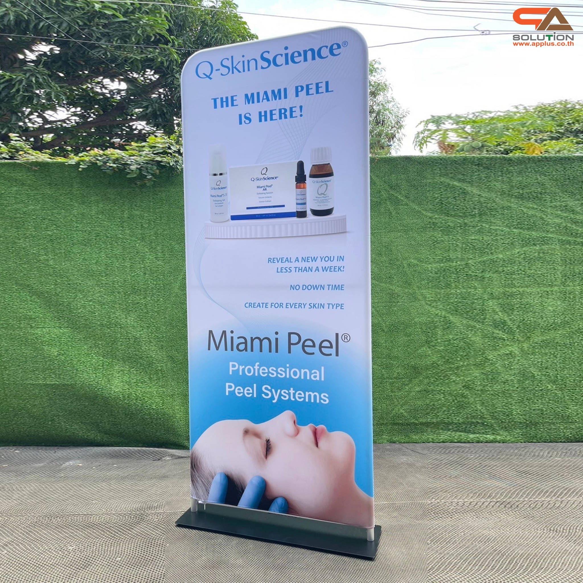 แบคดรอปผ้า รุ่นตรง ขนาด (W)80 x (H) 160-300 cm.โครงอะลูมิเนียม ฐานเหล็กสีดำ ถอดประกอบได้