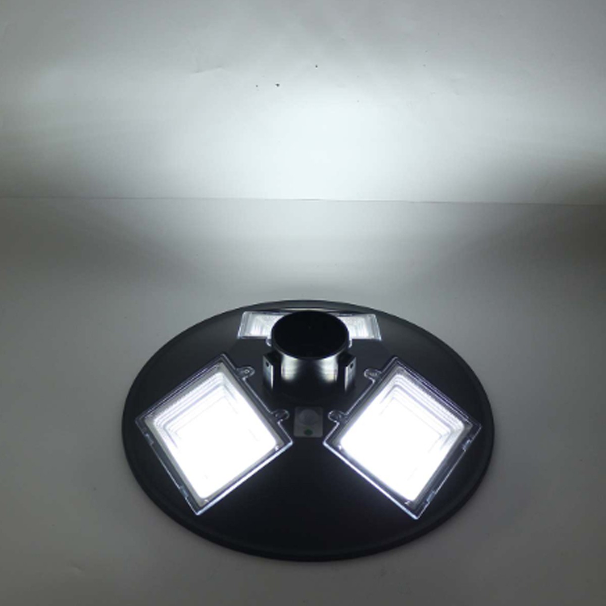 IWC-STR-SOLAR-GA300W โคมไฟถนน โซล่าเซลล์ พร้อมรีโมท