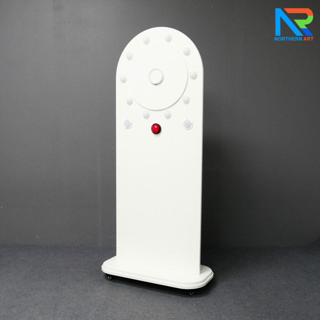 เกมส์วงล้อไฟฟ้าตั้งพื้น แบบปุ่มกดแรนดอม ไฟวิ่งวนพร้อมเสียง ขนาด (W)70 x (D)35 x (H)156 ซม.