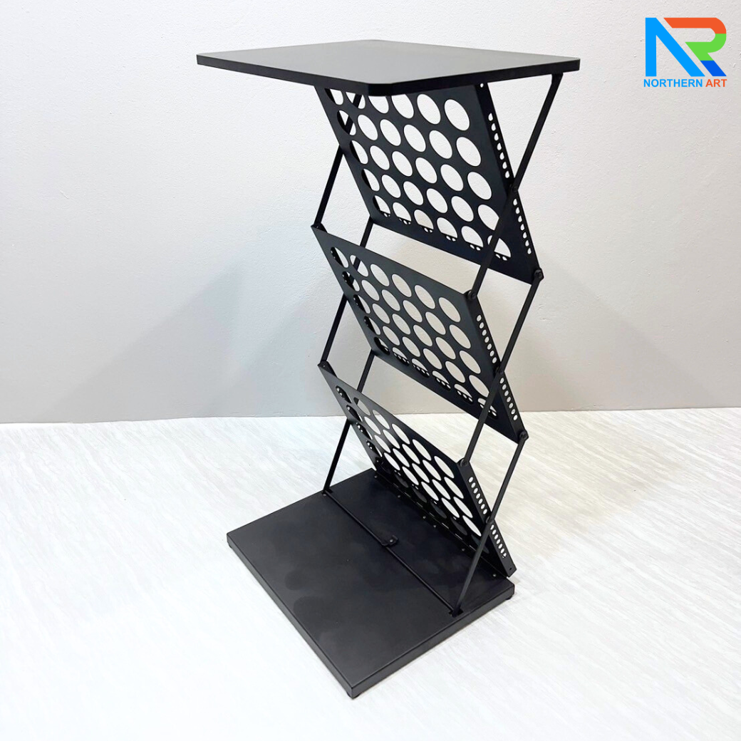 ชั้นวางโบรชัวร์เหล็กพร้อมTOPไม้สีดำ พับเก็บได้ ช่องใส่โบชัวร์ ขนาด A3 มี 3 ช่อง