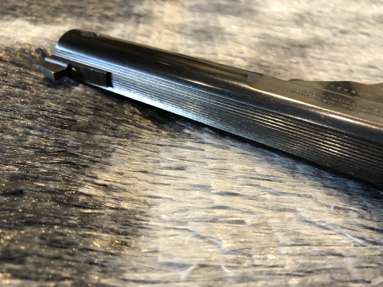 [ปืนฝากขายมือสอง] High Standard Super matic .22LR เก่าเก็บ โบราณ ใช้งานได้ สะสมดี ชอบก็มาจัดได้ครับ !!