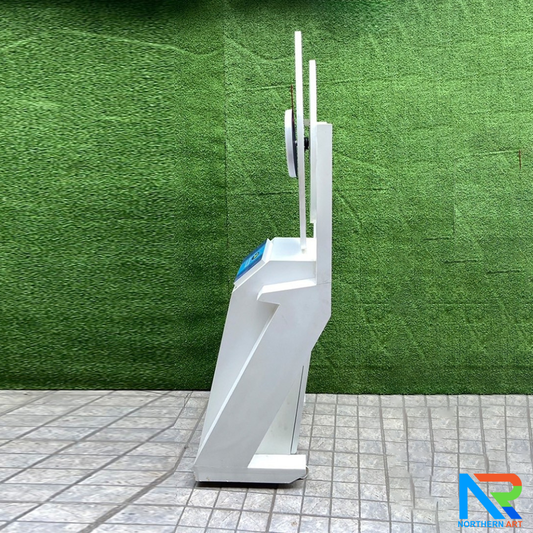 เช่าเกมส์วงล้อไม้ตั้งพื้น แบบหมุน ขนาดวงล้อ 80 ซม. สูง 161 ซม. พร้อมล้อเลื่อน มีตู้เก็บของ