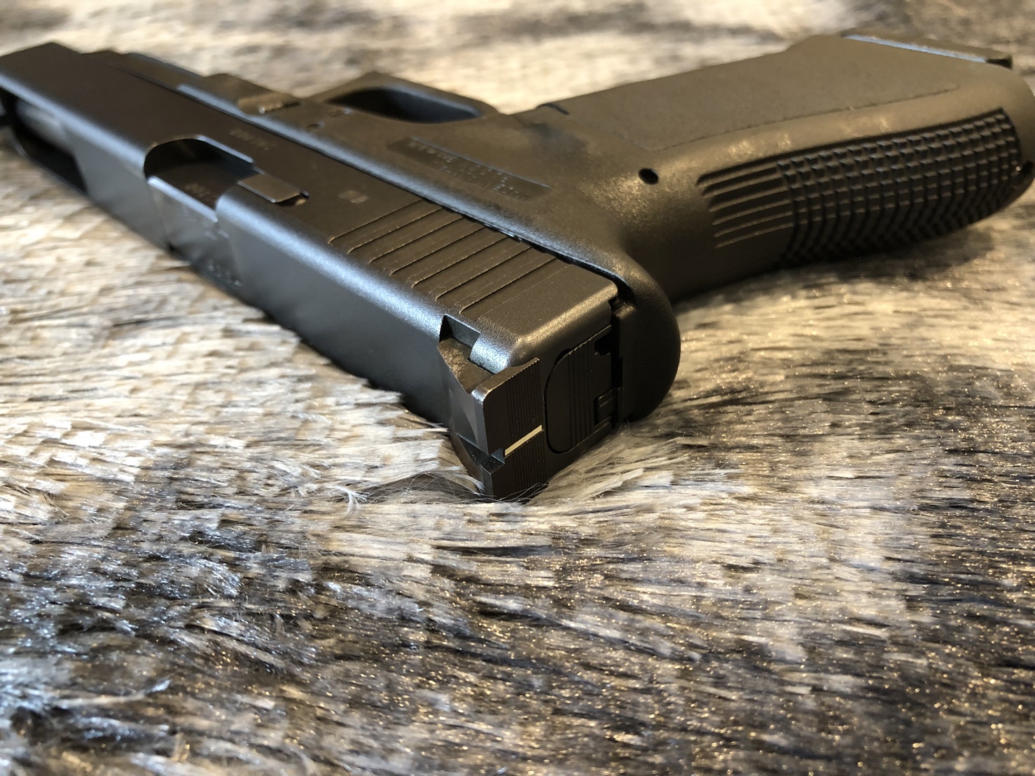 [ปืนฝากขายมือสอง] Glock 34 Gen3 ขนาด9 ลำยาวๆ เน้นใช้งาน เหมาะกับการแข่งขัน หรือสันทนาการเป็นอย่างยิ่ง ยิงสนุก ไกดีมากนุ่มๆลื่นๆ