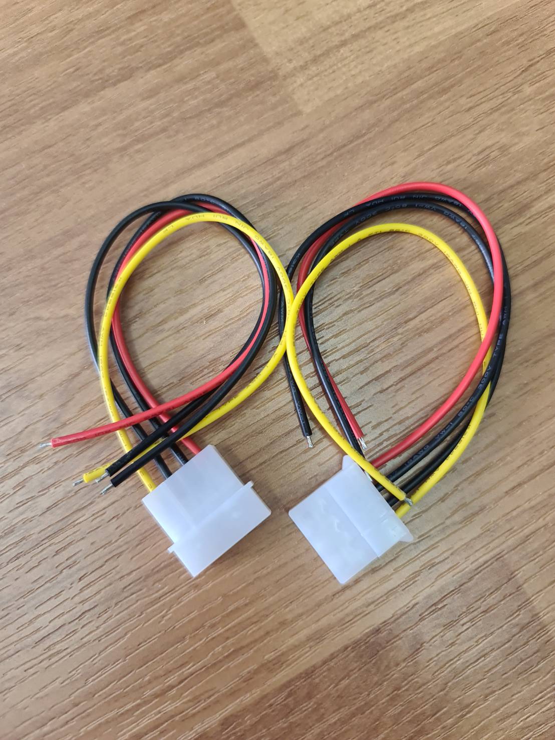0000311 ซ็อกเก็ต สาย 4 PIN ข้อต่อ สายไฟ