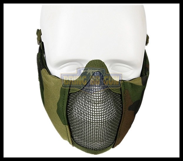 หน้ากากตะแกรงครึ่งหน้า รุ่นแก้มผ้ามีที่ปิดหู